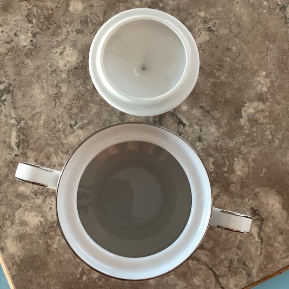 Noritake Raleigh Lidded Sugar Bowl - Picture 6 of 6